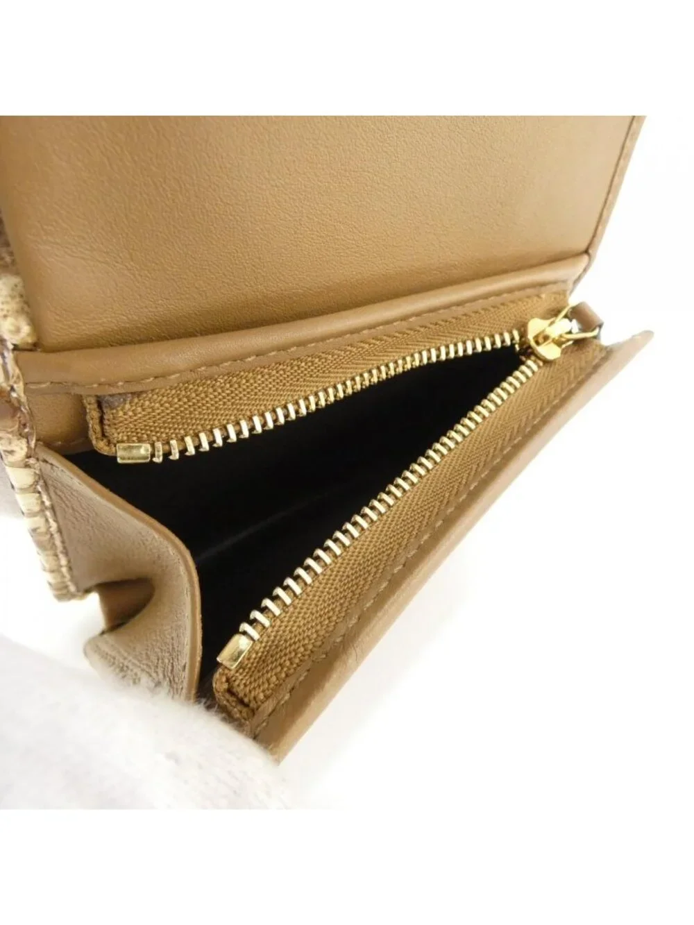 Gucci GG Marmont Wallet - Picture 7 of 7